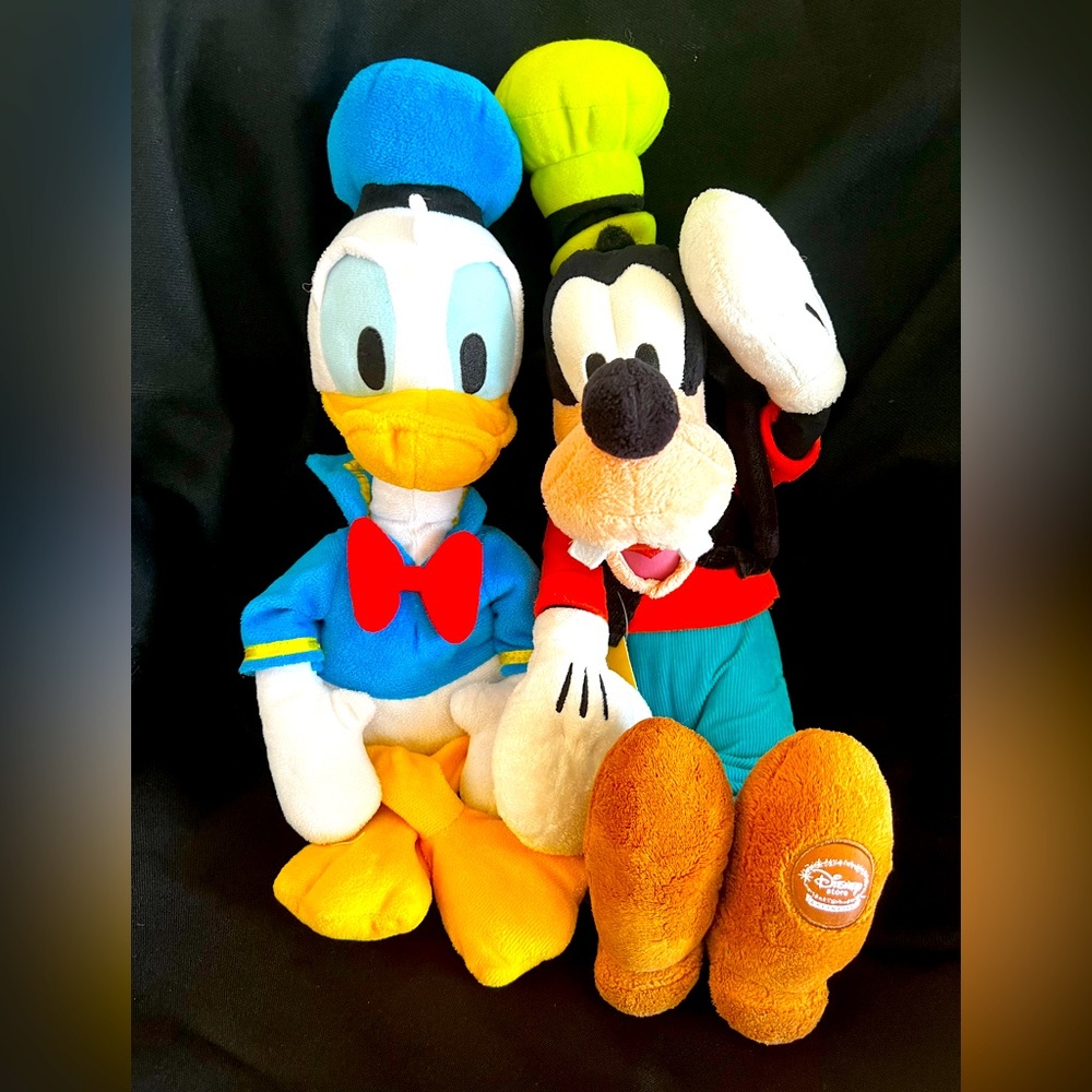 Disney Donald Duck and Goofy stuff toys.